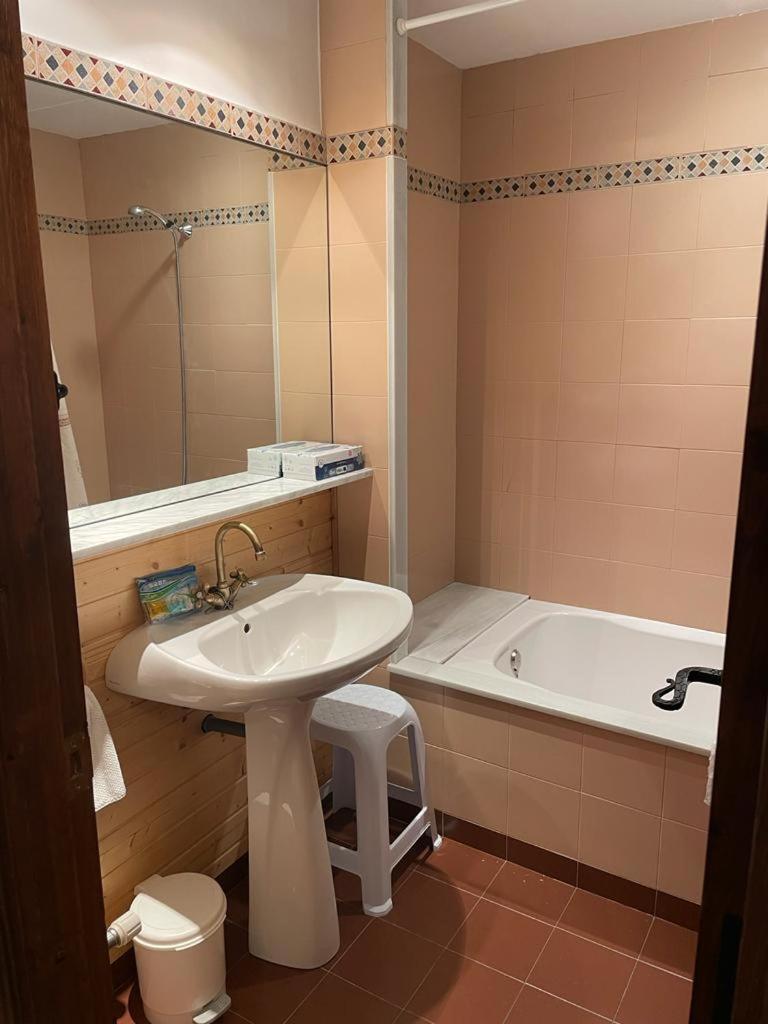 Bonito Apartamento Incles By Renttarter Buitenkant foto